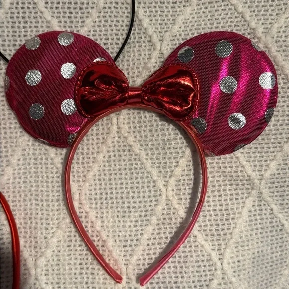 Set of Minnie Mouse Ears Headbands - Picture 2 of 6
